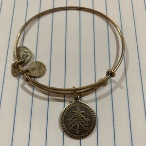 Alex and Ani bracelet gold OS